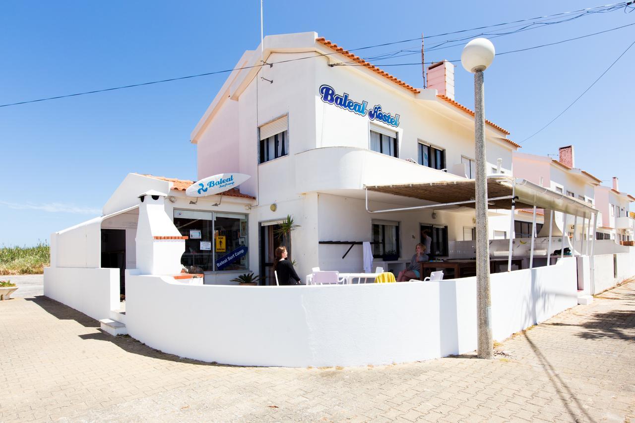 Baleal Surf Camp - Hostel 1 Peniche Kültér fotó